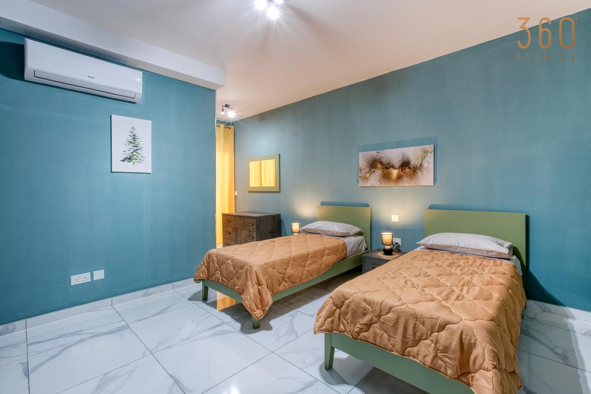 Relaxing 2br With Private Balcony In By 360 Estates *
